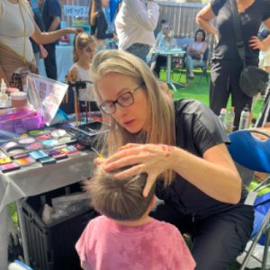 MAKEUP